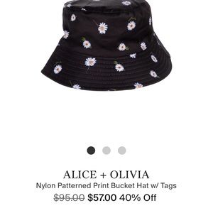 Reversible bucket hat